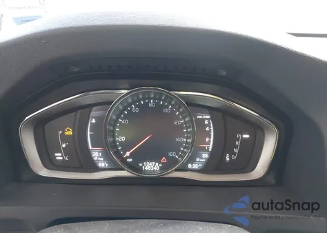 2016 Volvo V60 T5 Drive-E Premier from USA, damaged, VIN YV140MEK4G1296870